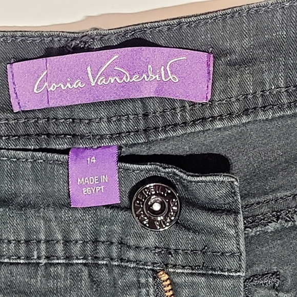 Gloria Vanderbilt Gabby Skimmer Crop Jeans (14) - Picture 5 of 10